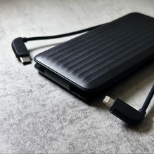 將圖片載入圖庫檢視器 DM 10,000mAh 一體雙線充電器 (USB Type C &amp; Lightning)
