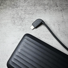 將圖片載入圖庫檢視器 DM 10,000mAh 一體雙線充電器 (USB Type C &amp; Lightning)
