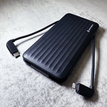 將圖片載入圖庫檢視器 DM 10,000mAh 一體雙線充電器 (USB Type C &amp; Lightning)
