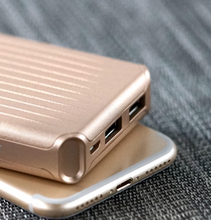 Load image into Gallery viewer, DM 8400mAh Power Bank

